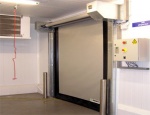 Промышленные рулонные скоростные ворота Dynaco серии M2 Freezer морозостойкие до -30 градусов