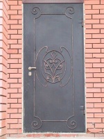 Кованая дверь